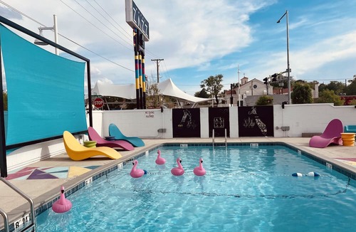 Nob Hill Hotel | Hotel Zazz