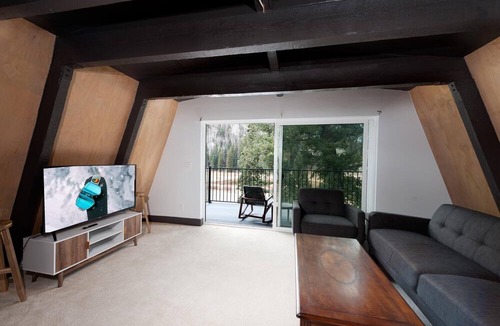 Purgatory House | Great Outdoor Space/Views/Hot Tub/Pet Friendly/Across from Purgatory