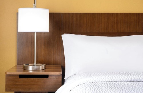Franklin Hotel | Franklin Inn & Suites