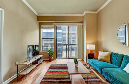 Cityplace Apartment | FRONTDESK Oakwood Residence Apts Uptown Dallas