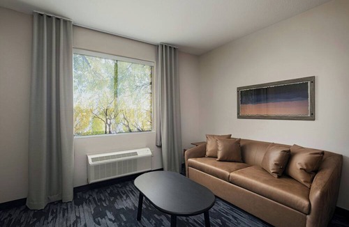 Hillsboro Hotel | Fairfield Inn & Suites Hillsboro