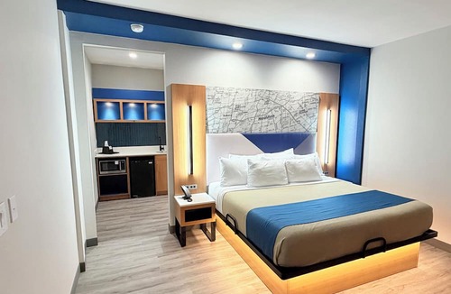 Barker Hotel | Crystal Inn - NorthWest - 290