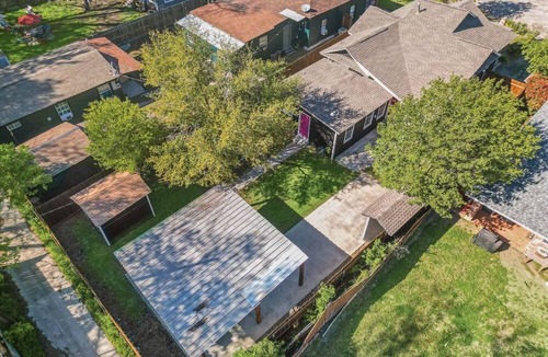 Dallas House | Charming 3-BD Getaway in the Heart of Dallas