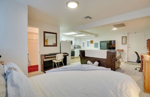 Mountain 1st Avenue Apartment | Tucson Studio ~ 2 Mi to University of Arizona!