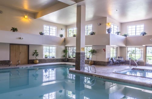 Ruidoso Hotel | MCM Elegante Lodge & Suites Ruidoso