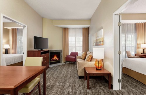 Grapevine Hotel | Homewood Suites by Hilton Dallas-DFW Airport N-Grapevine