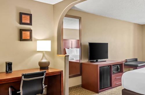 Southside Hotel | Comfort Inn Santa Fe South