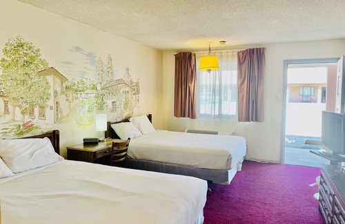 Polvadera Hotel | San Miguel Inn