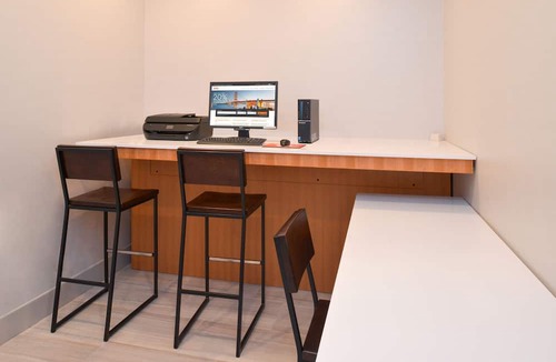 McNeil Hotel | Holiday Inn Express & Suites Austin NW - Lakeline by IHG