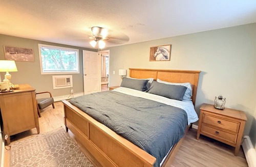Howard Cabin | Pleasant Valley RV