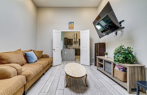 Santa Teresa Cottage | Family Home w/Yard in El Paso Area, Pets Welcome!