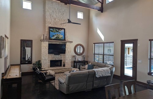 Kingsland House | Top Rated Pet-Friendly Lake LBJ Cove Oasis:Pool, Hot Tub, Kayaks, FirePit & More