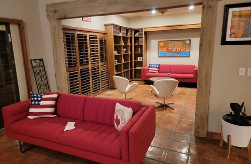 Biggs Field Condo | LUXURY CONDO NEAR SHOPS, I10, RESTAURANTS WITH 4 QUEEN BEDS GREAT VIEW.