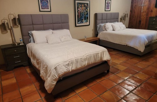 Biggs Field Condo | LUXURY CONDO NEAR SHOPS, I10, RESTAURANTS WITH 4 QUEEN BEDS GREAT VIEW.