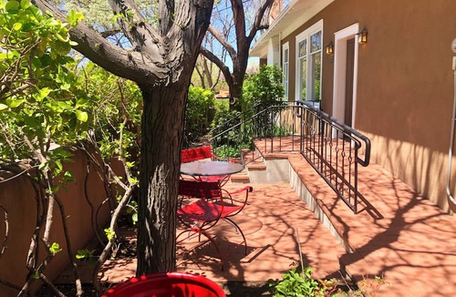 South Capitol Hotel | BOUTIQUE HOTEL - King deluxe Room with Terrace 1/2 mi. from Santa Fe Plaza