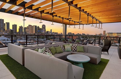 Deep Ellum Apartment | Spacious Loft Apartment in the Heart of Deep Ellum