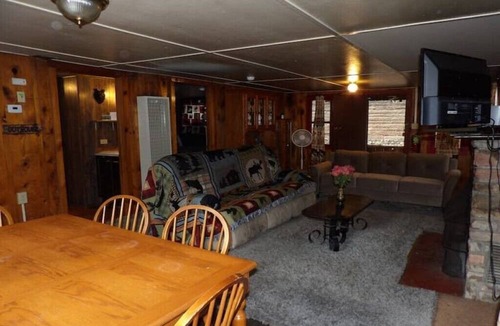 Ruidoso Cabin | #18 Ponderosa Cabins 104 N Laurel cabin 18