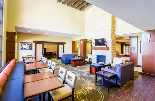 Legacy Park Apartment | Enjoy Free Breakfast, Free Wi-Fi, and an Outdoor Pool