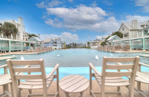 Cinnamon Shore Condo | Pet-Friendly Condo w/Central Location+Resort-Like Amenities@Cinnamon Shore