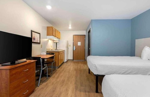 El Dorado West Apartment | 2 Queen Beds |Non-Smoking, Kitchen
