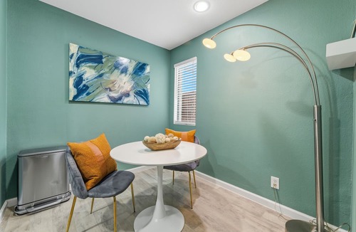 Clarksville Condo | Quiet & Walkable - Stylish Condo With Local Vibe