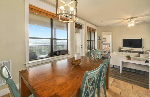 Jonestown Condo | Hill Country Hideaway - The Hollows by Lake Travis