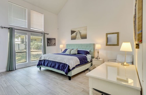 Lakeway Condo | Casa Verde Retreat 1/2 Mi to Lake Travis + Pool!