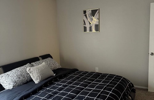 North Arlington Apartment | Awesome 1-bedroom apartment 3 minutes away from Texas Stadium Arlington