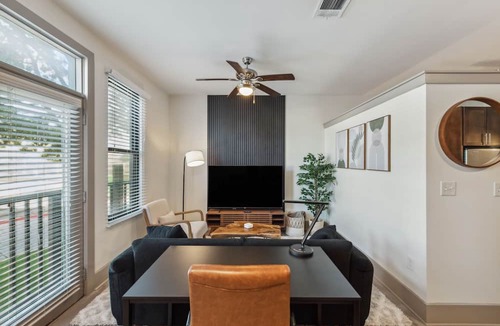 Cityplace Apartment | Modern Studio In West Village, Uptown Gem Sleeps 2