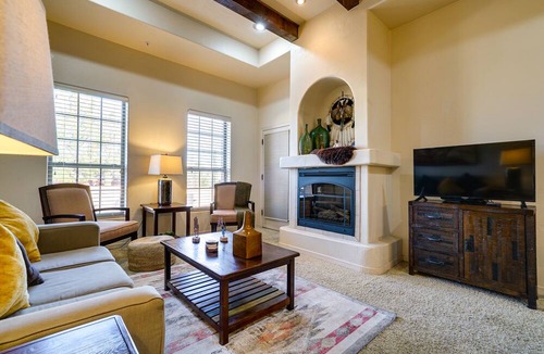 Mesilla Park Condo | Inviting Las Cruces Condo < 1 Mi to Mesilla Plaza!