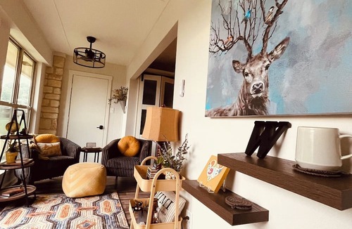 Salado Condo | The Woodley House