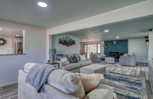 Howard House | River Place Retreat Unit 5 - A River Oasis!