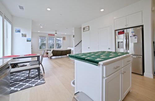 North Richland Hills Apartment | New Townhouse near DFW MAJOR INTERNATIONAL SPORTING EVENT ATT STADIUM