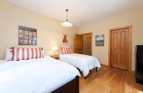 Columbine Lake House | 246 Beaver Circle
