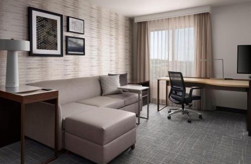 Lower Basin Lake Travis Hotel | Residence Inn by Marriott Austin Lake Austin/River Place