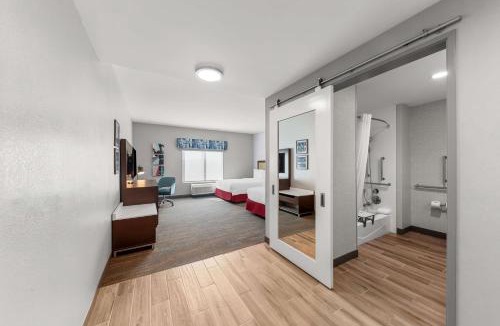 Farmers Branch Hotel | Hampton Inn & Suites Dallas - Farmers Branch