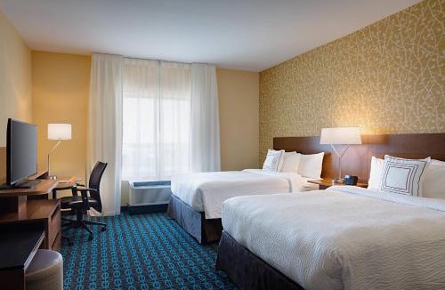 West Dallas Hotel | Fairfield Inn & Suites by Marriott Dallas West/I-30