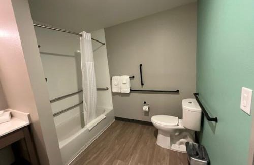 Plano Hotel | ECHO Suites Extended Stay by Wyndham Dallas Plano - Frisco