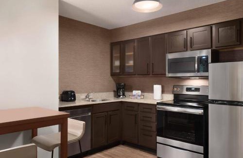 The Woodlands Hotel | Residence Inn by Marriott Houston The Woodlands Market Street