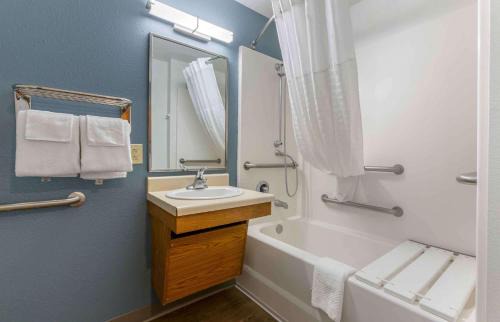 El Dorado West Hotel | Studio 6 Extended Stay El Paso East TX