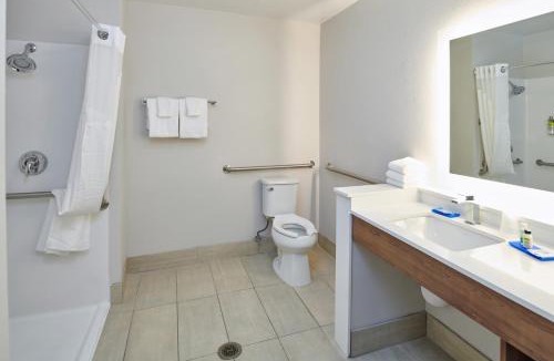 El Paso Hotel | Holiday Inn Express & Suites El Paso - Sunland Park Area by IHG
