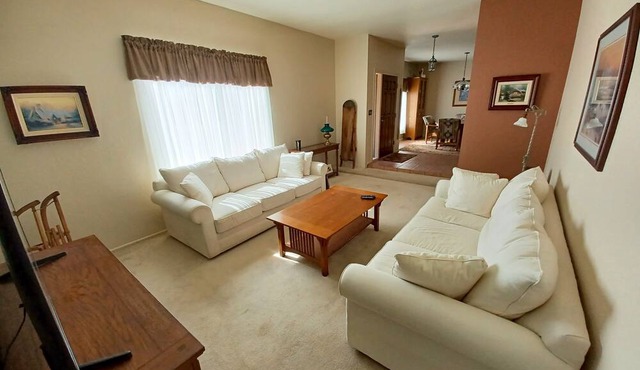 Peaceful Ranch Style Home in Quiet Safe Neighborhood in Tucson