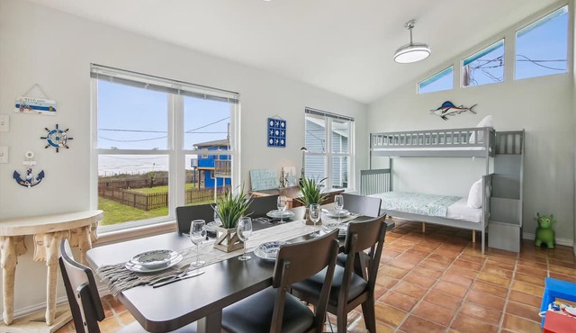 Beachside Pearl by Ryson Vacation Rentals