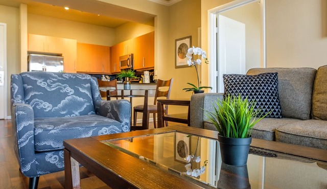 FRONTDESK Oakwood Residence Apts Uptown Dallas