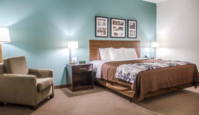 Sleep Inn & Suites Center