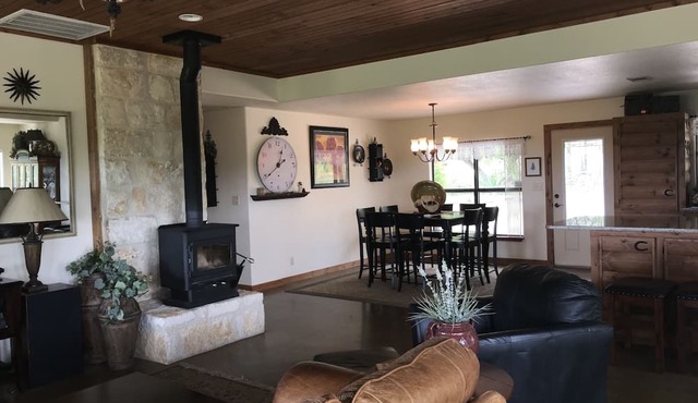 Walnut Canyon Cabins