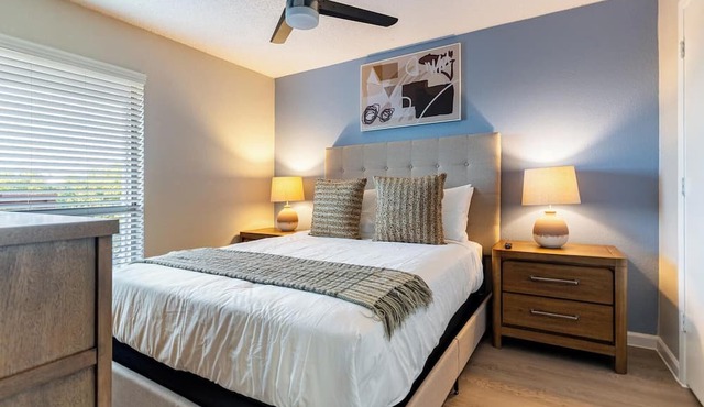 Landing Apartments Near AT&T Stadium & Six Flags
