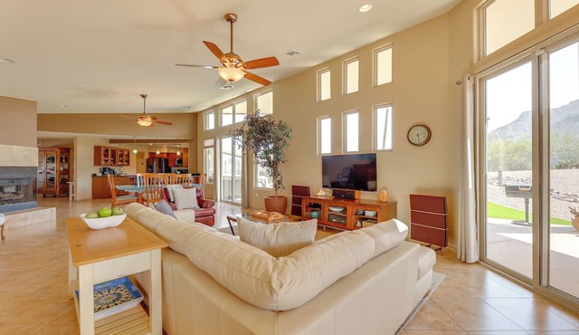 Home Near El Conquistador Golf: Hot Tub + Mtn View