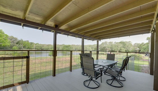 Family-friendly Home w/Pond, 5 Mi to Splashway! in Rock Island