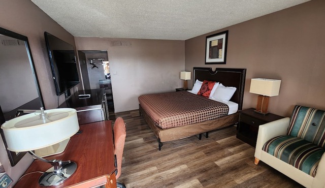 Satellite Inn